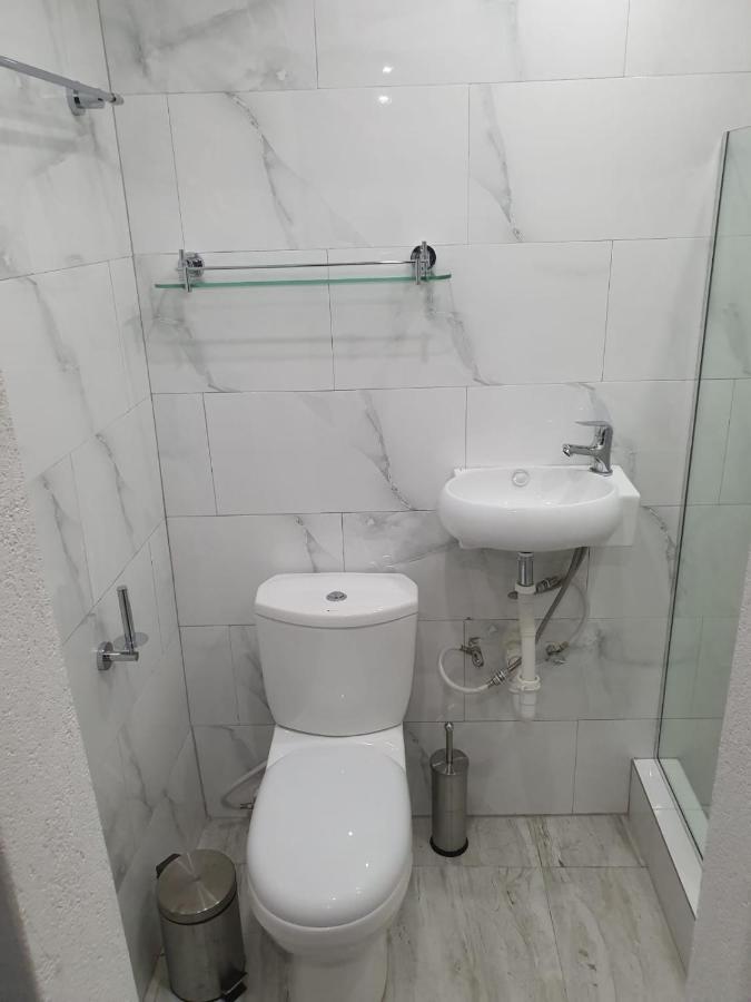 Devachan Apartments 브리지타운 외부 사진