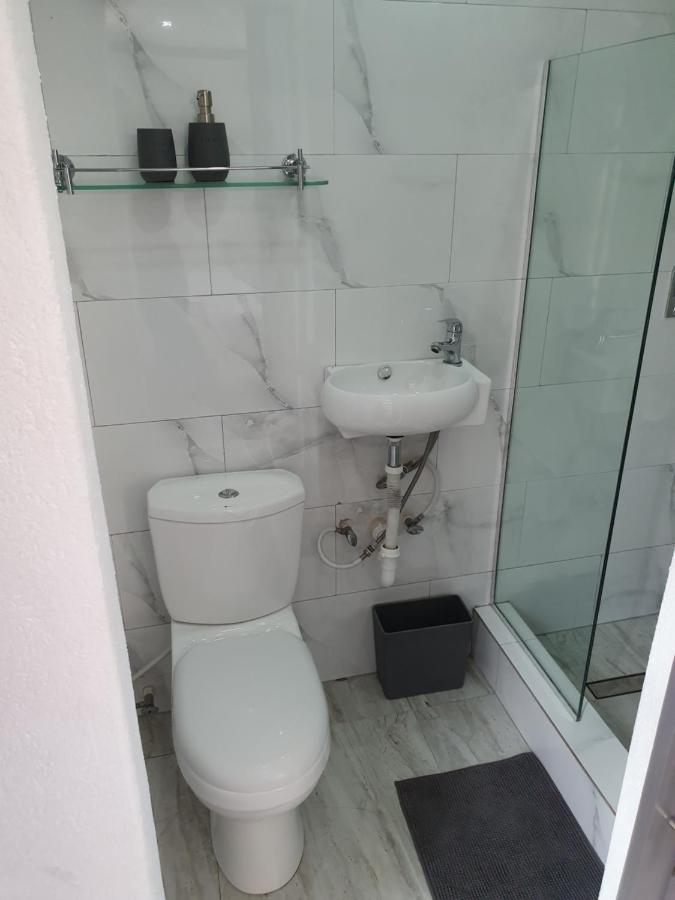 Devachan Apartments 브리지타운 외부 사진