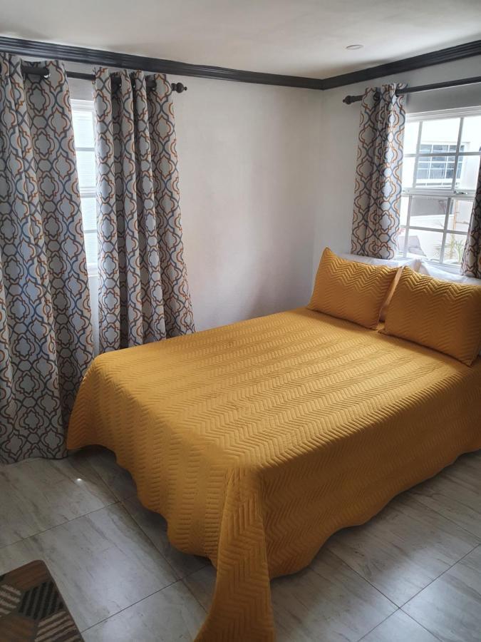 Devachan Apartments 브리지타운 외부 사진
