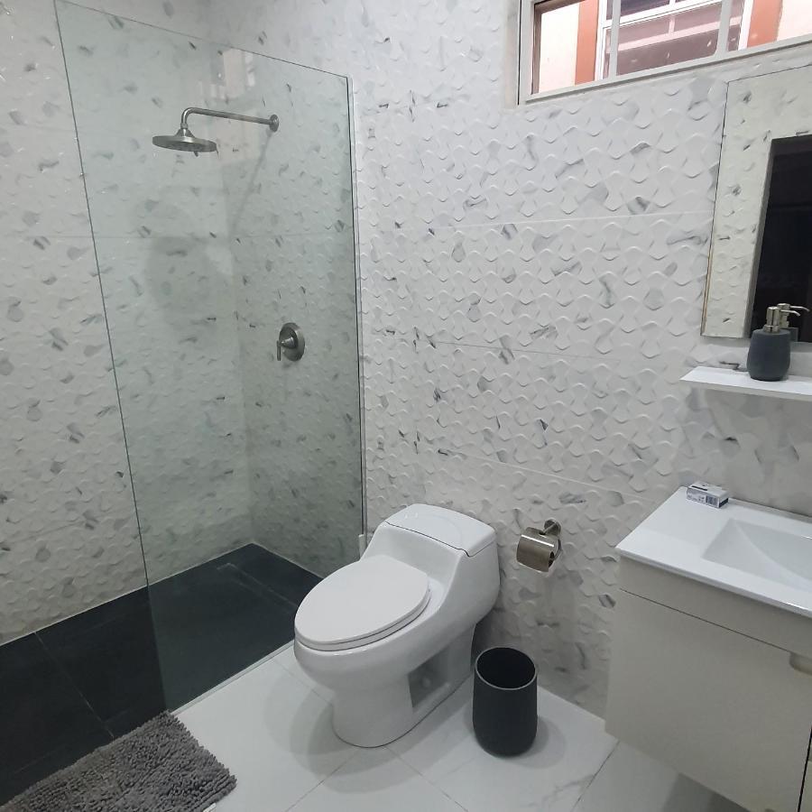 Devachan Apartments 브리지타운 외부 사진